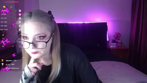 shysweetrish online show from May 10, 2026, 1:44 am