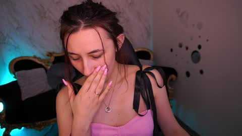 shyy_jany online show from April 4, 2026, 2:03 pm