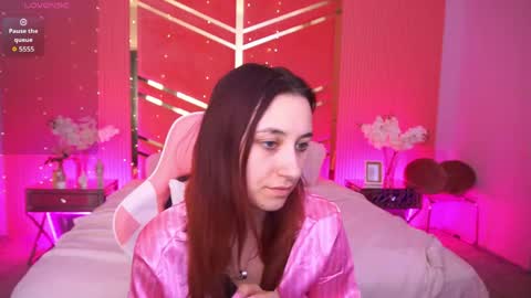 shyy_jany online show from April 13, 2026, 1:27 pm