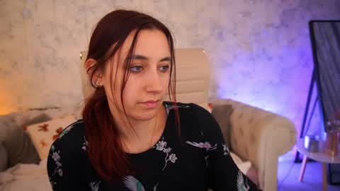 shyy_jany online show from May 10, 2026, 1:27 pm