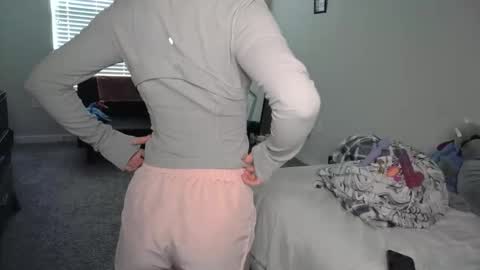 shypetitebaby online show from February 11, 2026, 3:28 pm