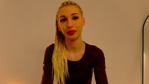 Anastasia online show from December 20, 2025, 9:38 am