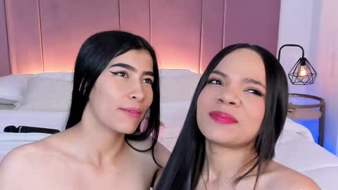 Snapshot of siara_lewis_ chatting on March 24, 2026, 11:54 pm Siara and Zoe tattoo online show from March 24, 2026, 11:54 pm