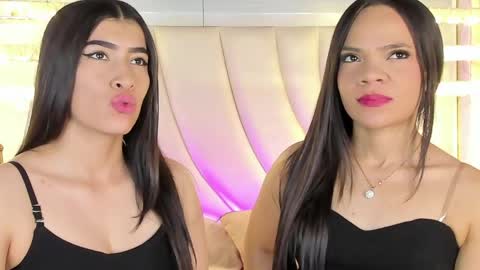 Snapshot of siara_lewis_ chatting on April 9, 2026, 10:48 pm Siara and Zoe tattoo online show from April 9, 2026, 10:48 pm