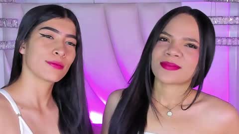 Snapshot of siara_lewis_ chatting on April 25, 2026, 11:35 pm Siara and Zoe tattoo online show from April 25, 2026, 11:35 pm