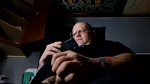 sicfuxxx online show from June 4, 2026, 6:08 am