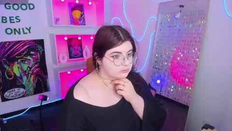 Siena online show from April 23, 2026, 9:06 pm