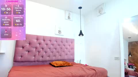 sienna_glow online show from September 23, 2025, 12:08 pm