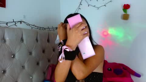 Amber online show from January 6, 2026, 1:15 pm