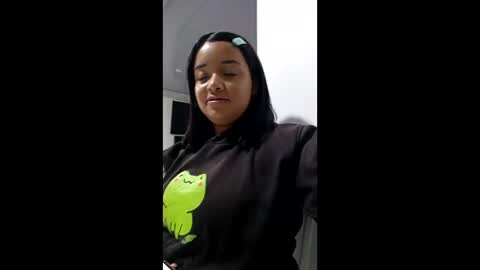 sienna_lux01 online show from May 22, 2026, 2:30 am
