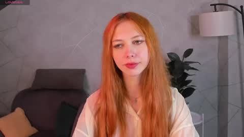 Sienna online show from April 18, 2026, 9:13 am