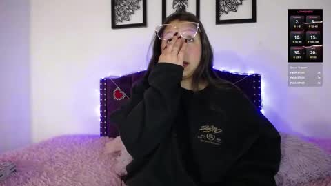 Sienna online show from February 7, 2026, 12:20 pm