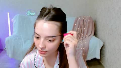 Sienna Mia online show from May 31, 2026, 6:42 pm