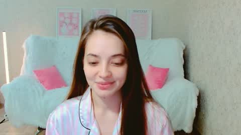Sienna Mia online show from June 7, 2026, 4:44 pm