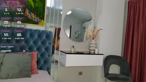 Sienna online show from April 6, 2026, 11:22 am