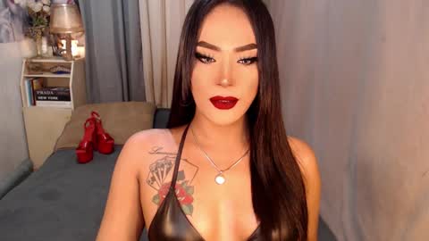 Snapshot of sierrafina_mcbride chatting on December 2, 2025, 10:42 am Sierrafina online show from December 2, 2025, 10:42 am