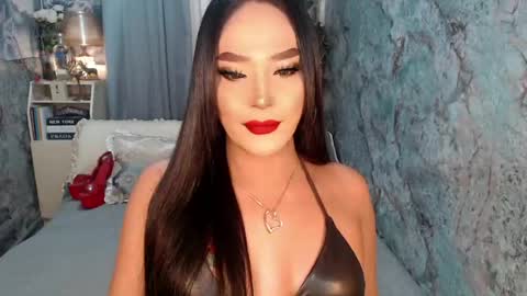 Sierrafina online show from April 15, 2026, 5:03 am