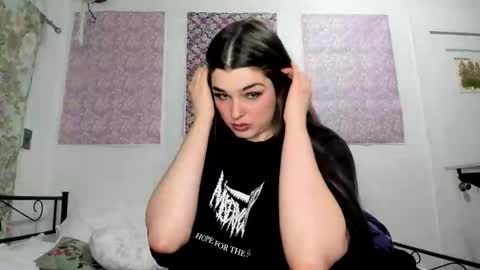 Snapshot of sierrasquirter chatting on February 4, 2026, 4:07 am Sierra online show from February 4, 2026, 4:07 am
