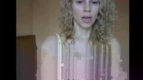 Snapshot of signorediascona chatting on March 22, 2026, 1:25 pm Malina online show from March 22, 2026, 1:25 pm