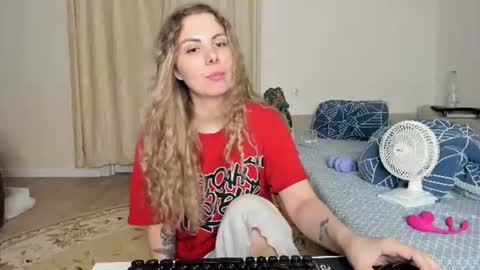 Snapshot of silkynancy99 chatting on June 14, 2026, 2:24 am Nancy online show from June 14, 2026, 2:24 am