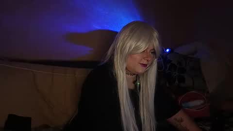 Snapshot of silkyscent chatting on September 16, 2025, 3:35 pm silkyscent online show from September 16, 2025, 3:35 pm