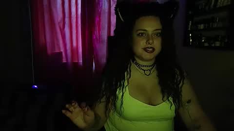 Snapshot of silkyscent chatting on October 26, 2025, 12:44 pm silkyscent online show from October 26, 2025, 12:44 pm