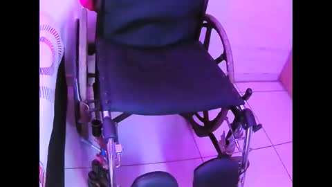 Elektra chair online show from April 8, 2026, 12:54 am