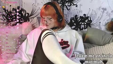 Mia online show from September 23, 2025, 4:32 pm