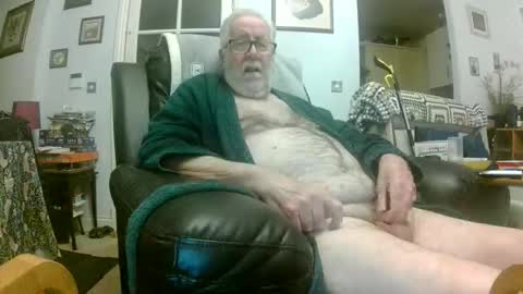 Snapshot of sillyoldman45221063 chatting on April 22, 2026, 9:38 pm sillyoldman45221063 online show from April 22, 2026, 9:38 pm