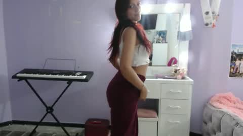 Snapshot of silvanaroberts_ chatting on September 21, 2025, 6:59 am Rouse online show from September 21, 2025, 6:59 am