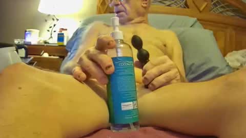 silverdaddyxxx online show from June 12, 2026, 2:21 am