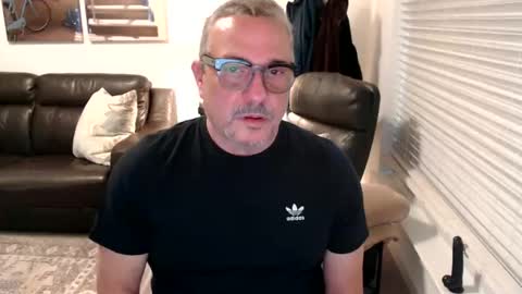 silveroli187 online show from October 4, 2025, 2:59 pm