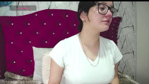 Snapshot of silvia_ls chatting on December 4, 2024, 9:46 pm silvia_ls online show from December 4, 2024, 9:46 pm