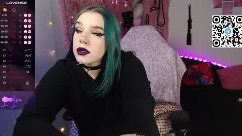 Snapshot of silvia_santorskii chatting on December 3, 2024, 8:05 am silvia_santorskii online show from December 3, 2024, 8:05 am