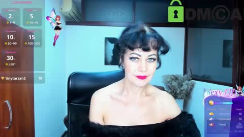 Silvia Wallec online show from March 3, 2025, 9:33 am