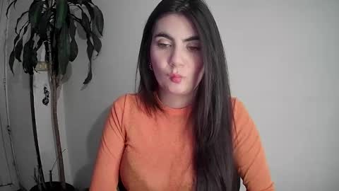 Silvie online show from December 7, 2024, 1:14 am