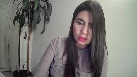 Silvie online show from December 11, 2024, 11:43 pm