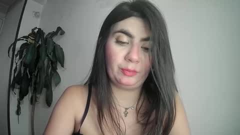 Silvie online show from February 6, 2025, 12:11 am