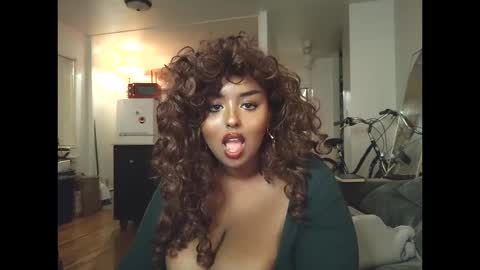 Simin Fox online show from October 14, 2025, 2:12 am