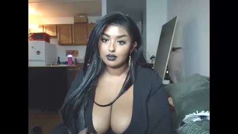 Simin Fox online show from February 8, 2026, 11:41 pm