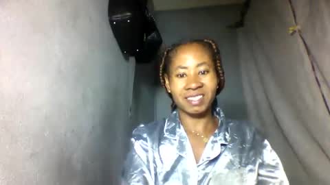 Snapshot of simirna98 chatting on June 4, 2026, 11:33 pm simirna98 online show from June 4, 2026, 11:33 pm