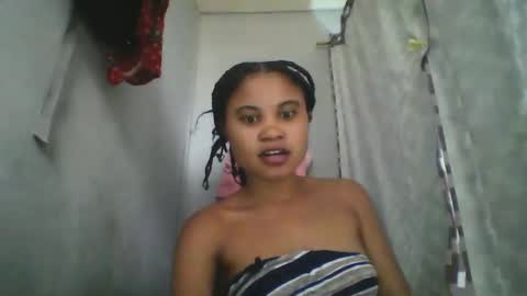 Snapshot of simirna98 chatting on June 6, 2026, 7:46 am simirna98 online show from June 6, 2026, 7:46 am