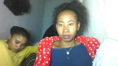 Snapshot of simirna98 chatting on June 11, 2026, 5:44 pm simirna98 online show from June 11, 2026, 5:44 pm