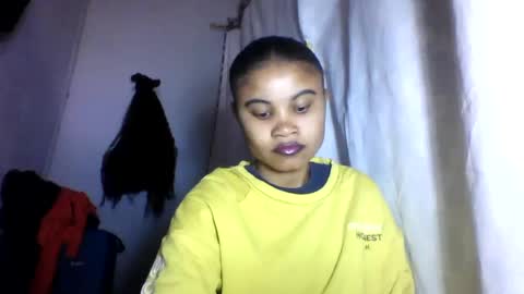Snapshot of simirna98 chatting on June 13, 2026, 10:02 am simirna98 online show from June 13, 2026, 10:02 am