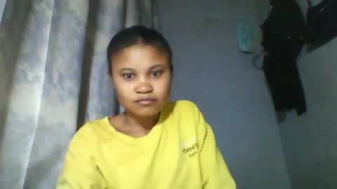 Snapshot of simirna98 chatting on June 24, 2026, 5:06 am simirna98 online show from June 24, 2026, 5:06 am