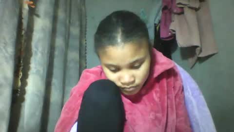 Snapshot of simirna98 chatting on June 28, 2026, 10:32 am simirna98 online show from June 28, 2026, 10:32 am