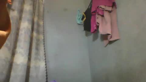 Snapshot of simirna98 chatting on June 30, 2026, 8:04 am simirna98 online show from June 30, 2026, 8:04 am