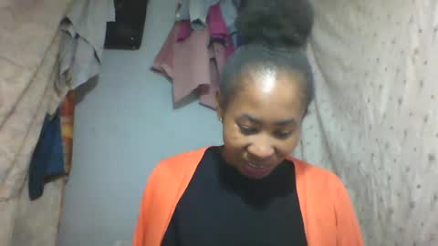 Snapshot of simirna98 chatting on July 2, 2026, 6:03 pm simirna98 online show from July 2, 2026, 6:03 pm