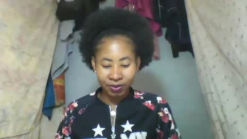 Snapshot of simirna98 chatting on July 4, 2026, 10:43 am simirna98 online show from July 4, 2026, 10:43 am