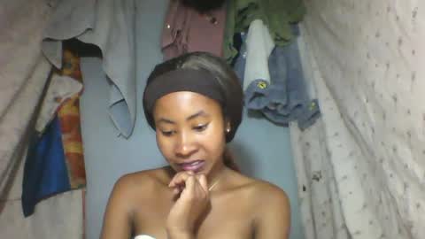Snapshot of simirna98 chatting on July 7, 2026, 6:56 pm simirna98 online show from July 7, 2026, 6:56 pm